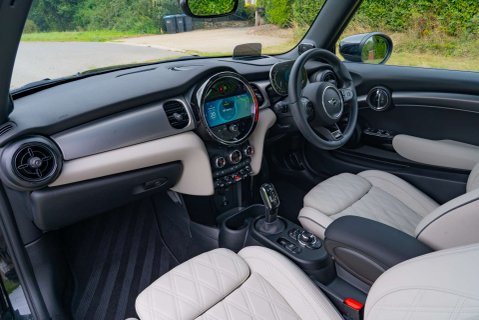 Mini Convertible John Cooper Works 8