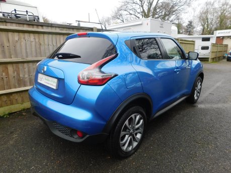 Nissan Juke 1.6 TEKNA 5 Dr 4