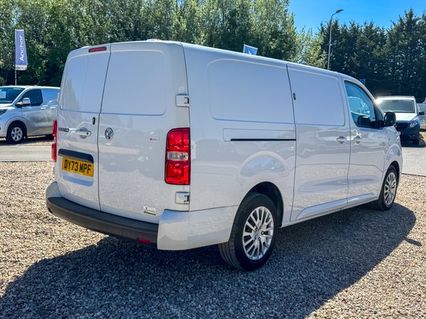 Vauxhall Vivaro LWB L2H1 [SOLD CR] Low Roof Pro 2900 Air Con Nav Sensors EURO 6 6