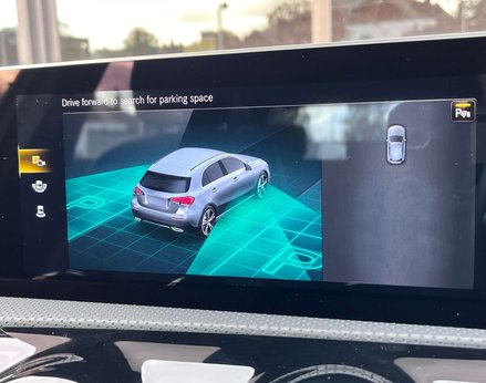 Mercedes-Benz A Class 1.3 A 200 Sport Exeutive Auto 5dr 52