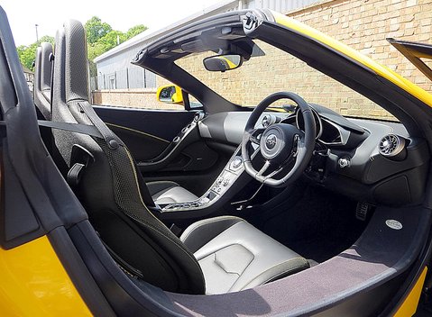 McLaren MP4-12C Spider 12