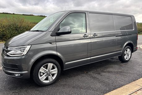 Volkswagen Transporter T32 204 ps Tdi Highline 4Motion DSG Panel Van - Factory Diff Lock