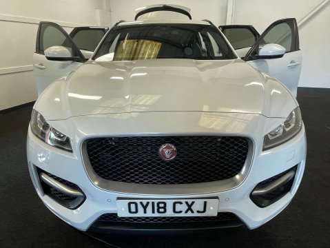 Jaguar F-Pace 2.0 F-PACE R-Sport AWD D Auto 4WD 5dr 8