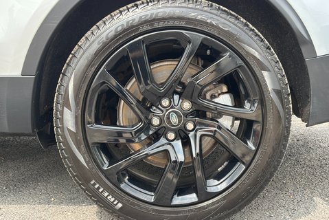 Land Rover Discovery D300 SE MHEV Auto 4WD Euro 6 SUV (300ps) 32