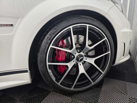 Mercedes-Benz C Class 6.3 C63 V8 AMG Edition 507 Saloon 4dr Petrol SpdS MCT Euro 5 (507 ps) 28