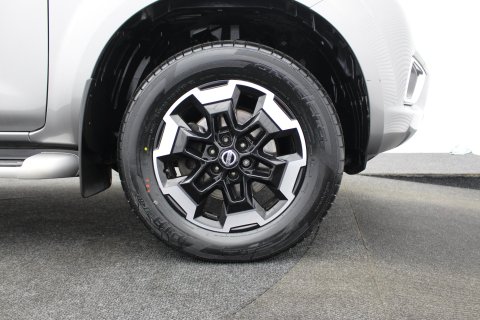 Nissan Navara Double Cab 2.3 dCi Tekna Pickup 4WD Euro 6 45