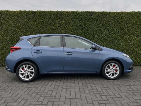Toyota Auris 1.2 VVT-i Business Edition Hatchback 5dr Petrol Manual Euro 6 (s/s) (116 ps 8