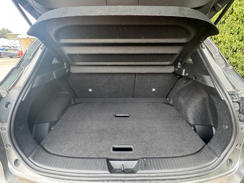 Nissan Qashqai (Sold) 1.3 DIG-T MHEV N-Connecta SUV 5dr Petrol Hybrid Manual Euro 6 (s/s) 10