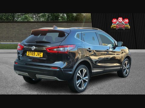 Nissan Qashqai DIG-T N-CONNECTA 13