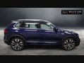 Volkswagen Tiguan 2.0 Tiguan R-Line TDI BlueMotion Technology 4Motion Semi-Automatic 4WD 5dr 2