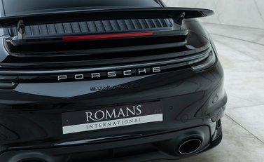 Porsche 911 Turbo S (992) 32