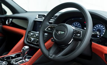 Bentley Bentayga V8 S 9