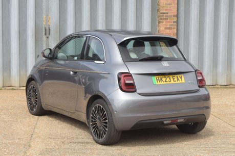 Fiat 500e La Prima 37