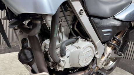 BMW F650 2004 6K RUNNING PROJECT BIKE SPARES OR REPAIR 650CC 13