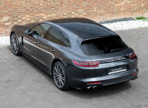 Porsche Panamera Turbo Sport Turismo 9