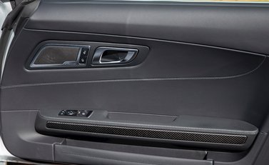 Mercedes-Benz AMG GT R GT R 19