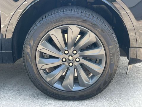 Land Rover Discovery Sport 2.0 Discovery Sport R-Dynamic SE D Automatic 4WD 5dr *NATIONAL DELIVERY* 21