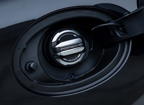 Porsche 911 Targa 4 GTS (992.2) 40