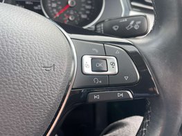 Volkswagen Passat 2.0 Passat SE Business TDI BlueMotion Technology 4dr 54