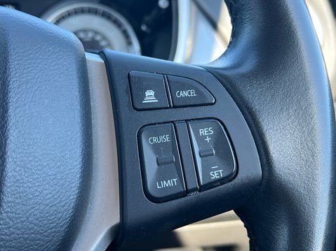 Suzuki Vitara SZ-T BOOSTERJET MHEV 33