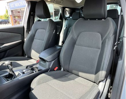Nissan Qashqai 1.3 Qashqai Acenta Premium DiG-T MHEV 5dr 71