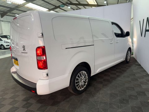 Peugeot Expert 1.5 Expert Asphalt Premium + L2 BlueHDi 9