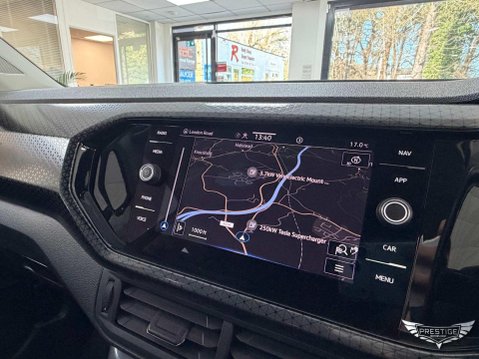 Volkswagen T-Cross 1.0 TSI SEL Euro 6 (s/s) 5dr 26