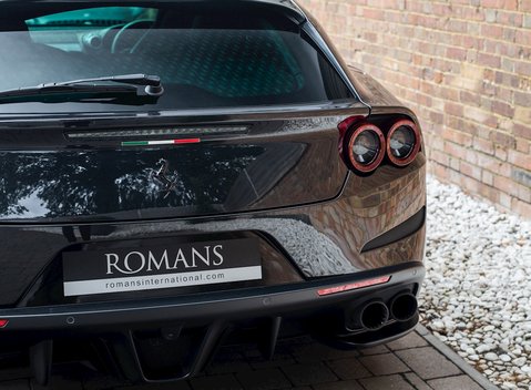 Ferrari GTC4 Lusso 25