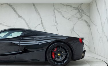 Ferrari LaFerrari 25