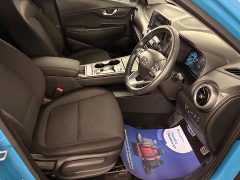Hyundai KONA 39kWh Premium Auto 5dr (10.5kW Charger) 5
