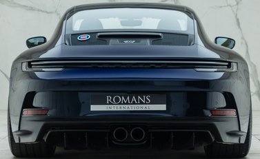 Porsche 911 GT3 TOURING (992) 8