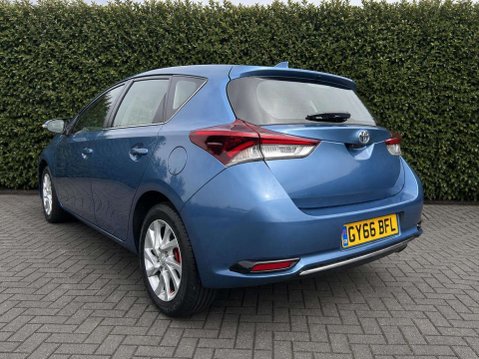 Toyota Auris 1.2 VVT-i Business Edition Hatchback 5dr Petrol Manual Euro 6 (s/s) (116 ps 5