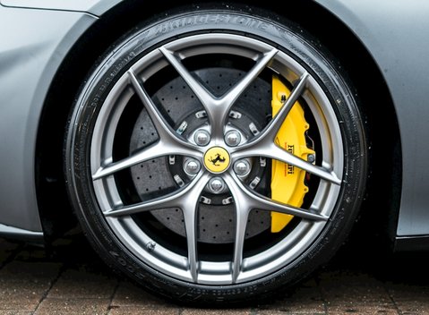 Ferrari F12 Berlinetta 7