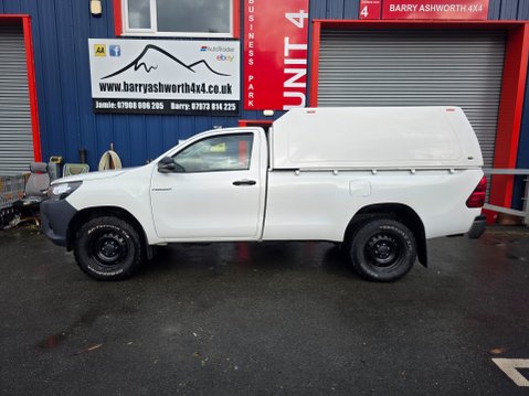Toyota Hilux ACTIVE 4WD D-4D S/C 5