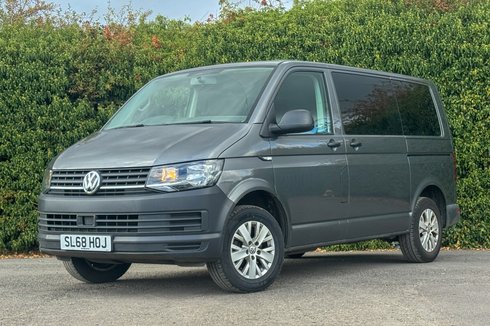 Volkswagen Transporter Shuttle S | T32 | 8 Seats | No VAT | Euro 6 | Vanlux