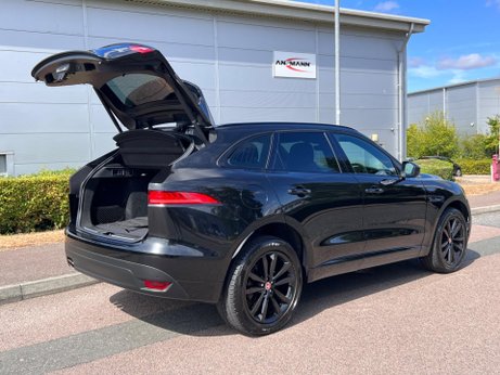 Jaguar F-Pace 2.0 D180 Chequered Flag Auto AWD Euro 6 (s/s) 5dr 36