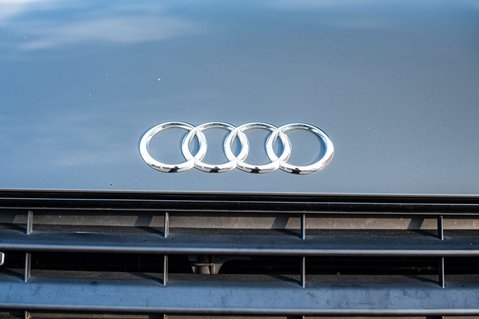 Audi TT 2.0 TT Black Edition TFSI Quattro Semi-Auto 4WD 3dr 37