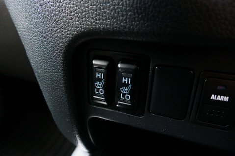 Mitsubishi L200 2.4 L200 Warrior DI-D Auto 4WD 29