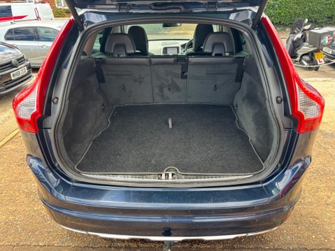 Volvo XC60 2.4 D5 SE Lux Nav Geartronic AWD Euro 5 5dr 8