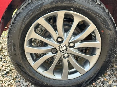 Toyota Yaris VVT-I ICON 44