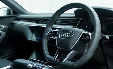 Audi E-Tron S Sportback 9