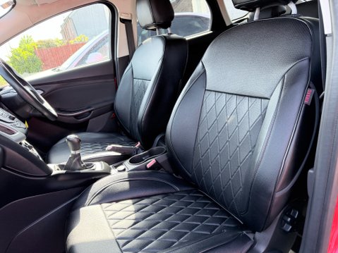 Ford Focus 1.0 ZETEC 11