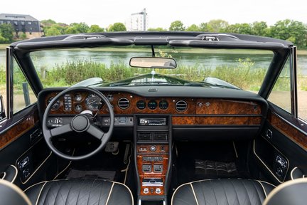 Rolls-Royce Corniche II Convertible 20