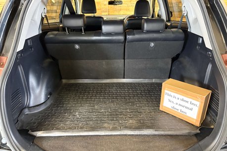 Toyota Rav4 2.2 D-4D Invincible SUV 5dr Diesel Manual 4WD Euro 5 (150 ps) 43