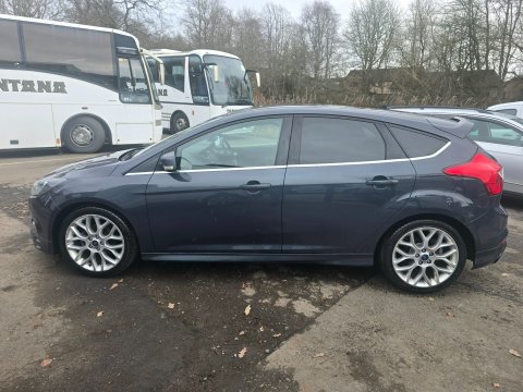Ford Focus ZETEC S TDCI 5