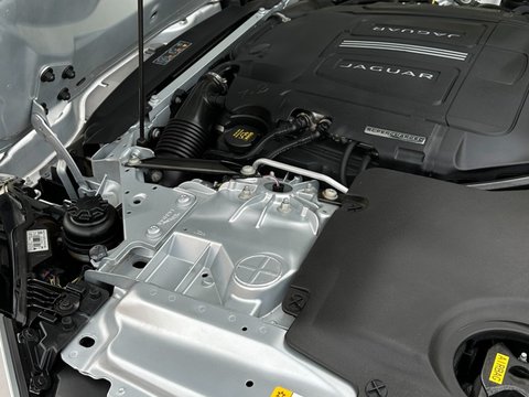 Jaguar F-Type 3.0 V6 S 18
