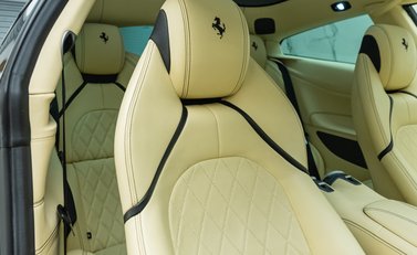 Ferrari GTC4 Lusso T 15