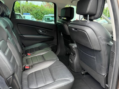 Renault Grand Scenic 1.5 dCi Signature Nav EDC Euro 6 (s/s) 5dr 28