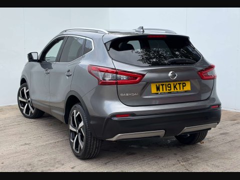 Nissan Qashqai 1.3 Qashqai Tekna DiG-T Semi-Auto 5dr 40