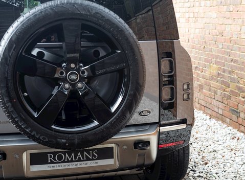 Land Rover Defender 110 X P400 30